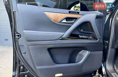 Внедорожник / Кроссовер Lexus LX 2022 в 