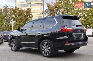 Позашляховик / Кросовер Lexus LX 2017 в 