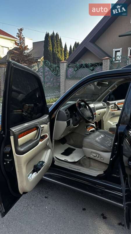 Позашляховик / Кросовер Lexus LX 2005 в Рівному
