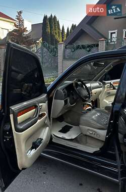 Внедорожник / Кроссовер Lexus LX 2005 в 