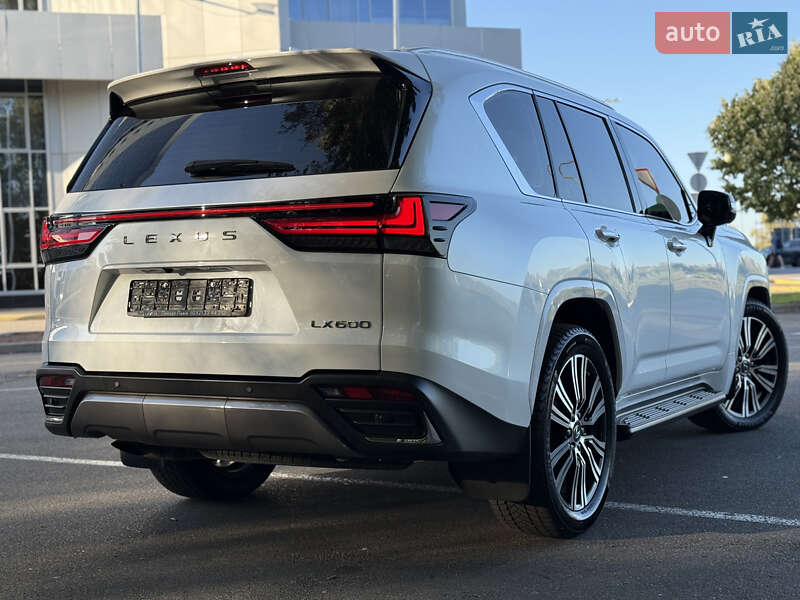 Позашляховик / Кросовер Lexus LX 2022 в Києві