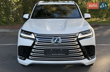 Внедорожник / Кроссовер Lexus LX 2022 в 