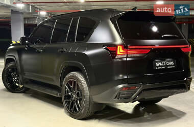 Внедорожник / Кроссовер Lexus LX 2022 в 