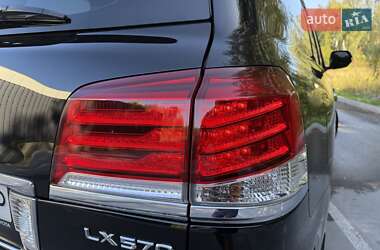 Внедорожник / Кроссовер Lexus LX 2008 в 