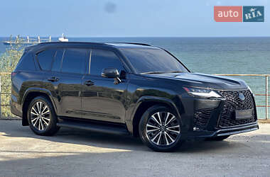 Внедорожник / Кроссовер Lexus LX 2022 в 
