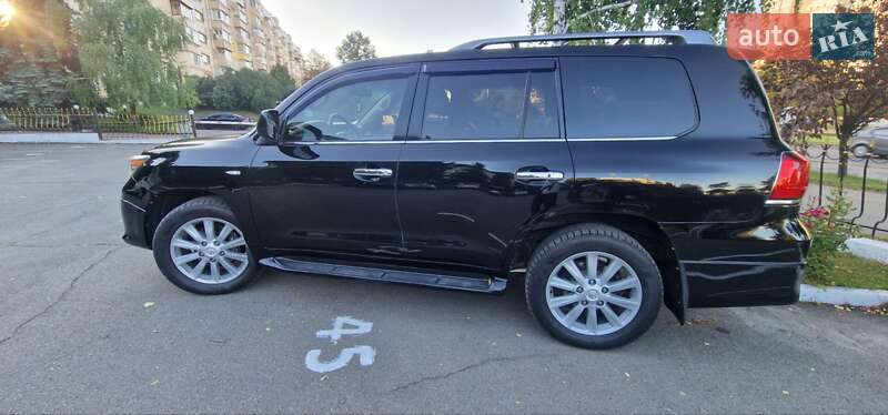 Внедорожник / Кроссовер Lexus LX 2011 в Киеве