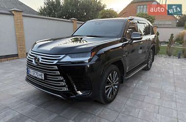 Внедорожник / Кроссовер Lexus LX 2023 в 