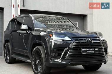 Позашляховик / Кросовер Lexus LX 2022 в 