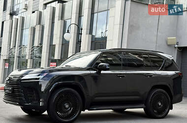 Позашляховик / Кросовер Lexus LX 2022 в 