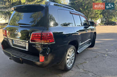 Внедорожник / Кроссовер Lexus LX 2008 в 