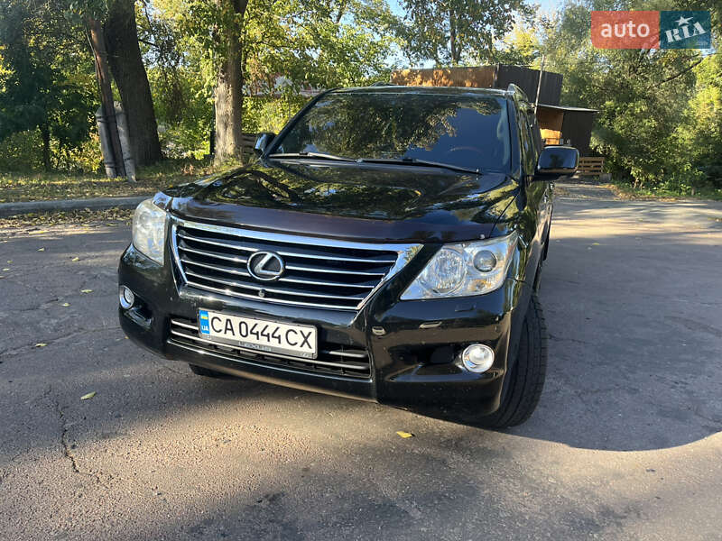 Позашляховик / Кросовер Lexus LX 2008 в Корсунь-Шевченківському