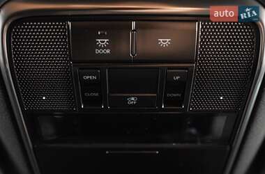 Позашляховик / Кросовер Lexus LX 2021 в 