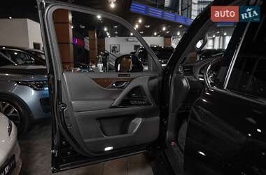 Позашляховик / Кросовер Lexus LX 2021 в 