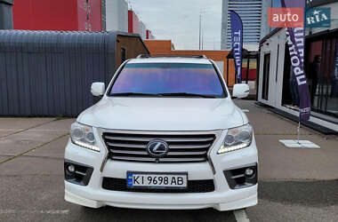 Позашляховик / Кросовер Lexus LX 2013 в 