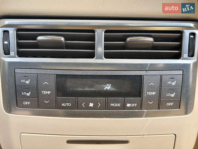 Позашляховик / Кросовер Lexus LX 2008 в Харкові