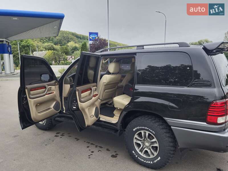 Позашляховик / Кросовер Lexus LX 2001 в Надвірній
