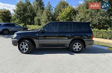 Позашляховик / Кросовер Lexus LX 2004 в 