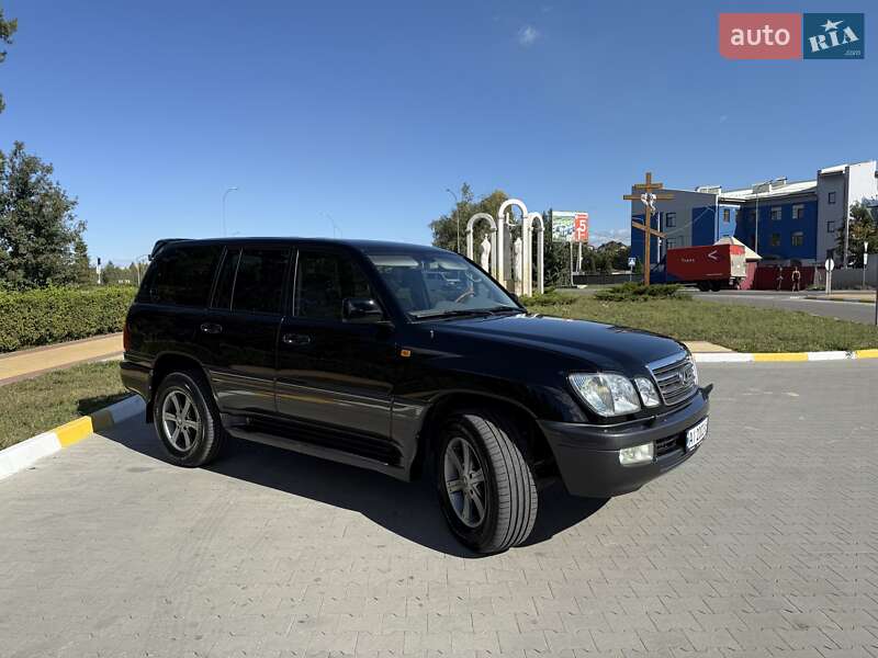 Внедорожник / Кроссовер Lexus LX 2004 в Буче