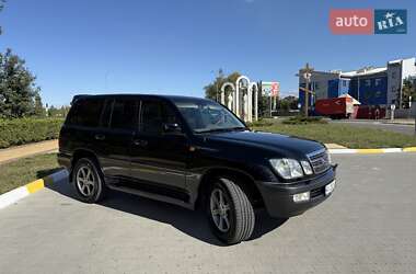 Позашляховик / Кросовер Lexus LX 2004 в 