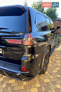 Позашляховик / Кросовер Lexus LX 2019 в 