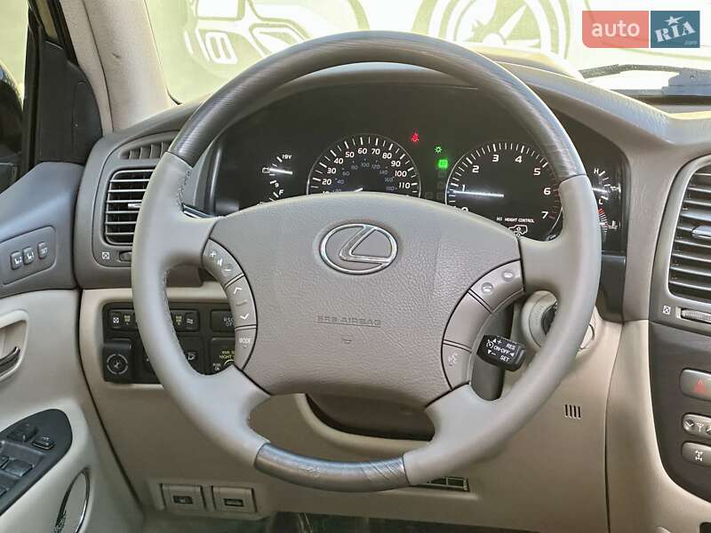 Позашляховик / Кросовер Lexus LX 2004 в Харкові