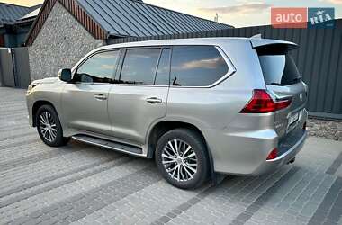 Внедорожник / Кроссовер Lexus LX 2017 в 