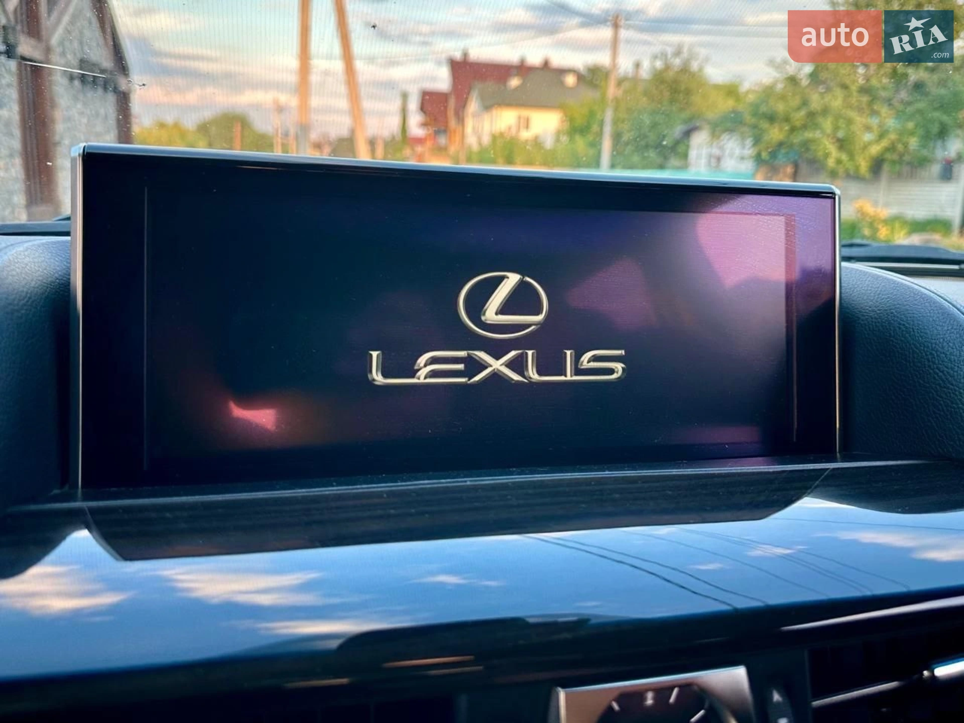 2017 Lexus LX - мініатюра 37