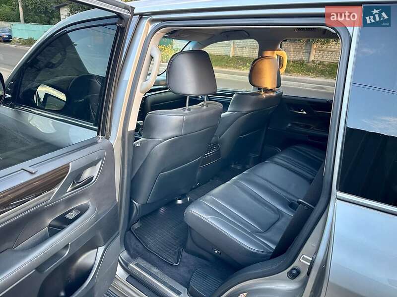 Позашляховик / Кросовер Lexus LX 2017 в Білій Церкві