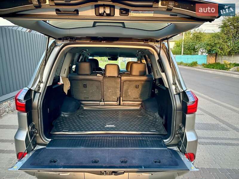 Позашляховик / Кросовер Lexus LX 2017 в Білій Церкві