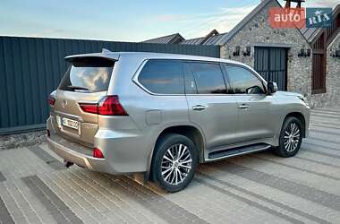 Внедорожник / Кроссовер Lexus LX 2017 в 