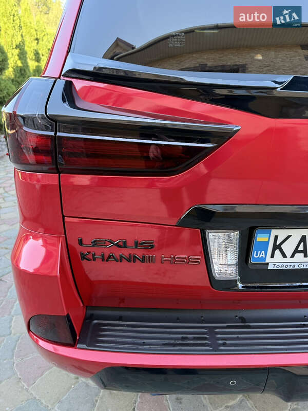 Позашляховик / Кросовер Lexus LX 2017 в Чернівцях