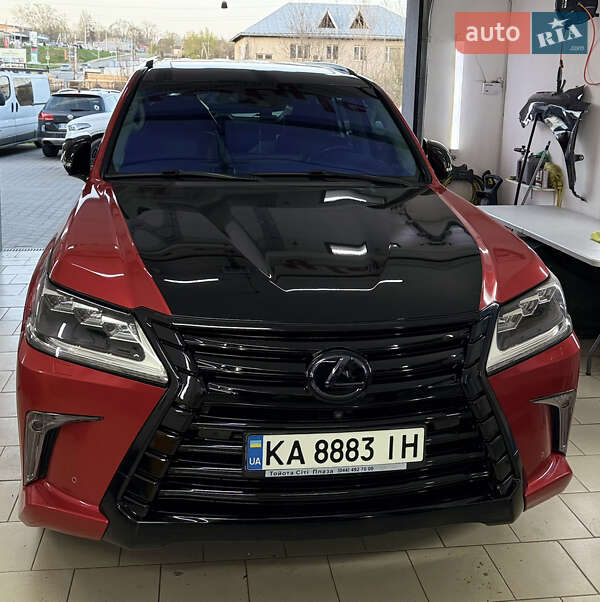 Позашляховик / Кросовер Lexus LX 2017 в Чернівцях