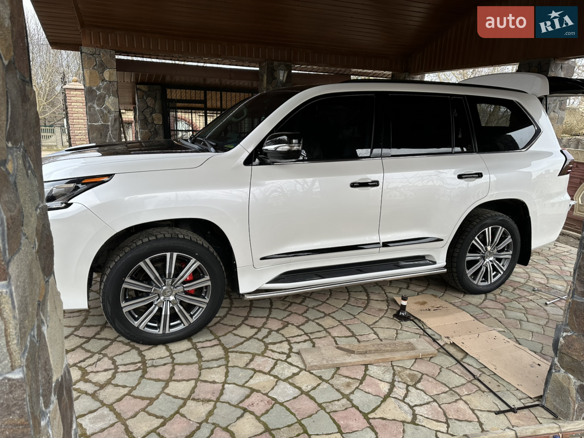 2017 Lexus LX - мініатюра 40