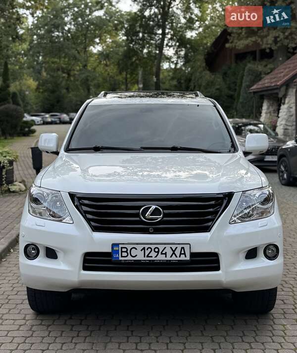 Позашляховик / Кросовер Lexus LX 2008 в Львові