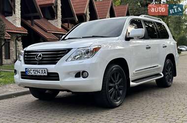 Внедорожник / Кроссовер Lexus LX 2008 в 