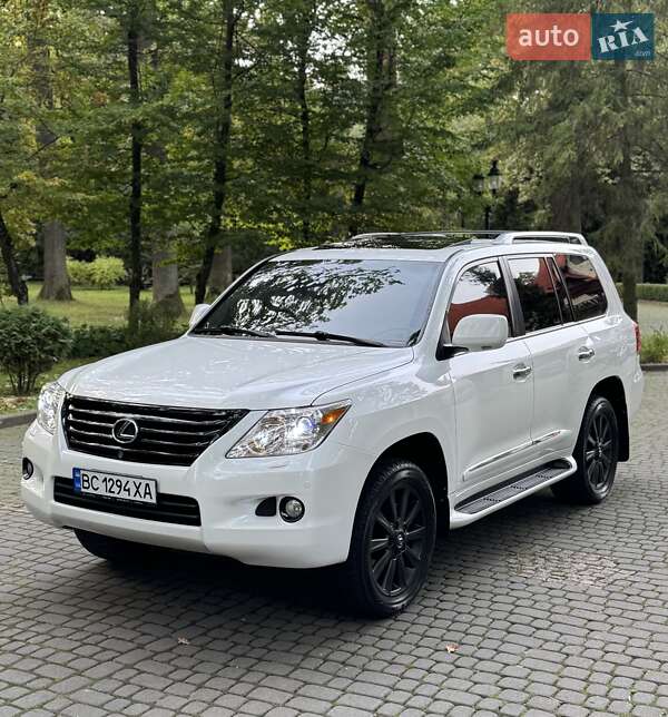 Позашляховик / Кросовер Lexus LX 2008 в Львові