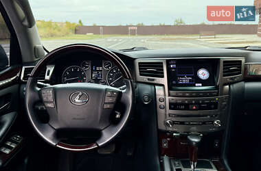 Внедорожник / Кроссовер Lexus LX 2014 в 