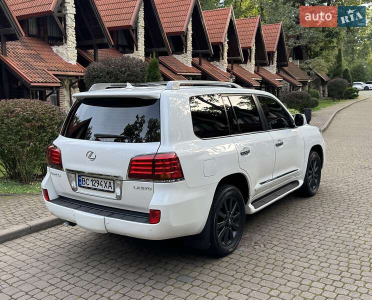 Позашляховик / Кросовер Lexus LX 2008 в Львові