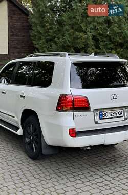 Внедорожник / Кроссовер Lexus LX 2008 в 