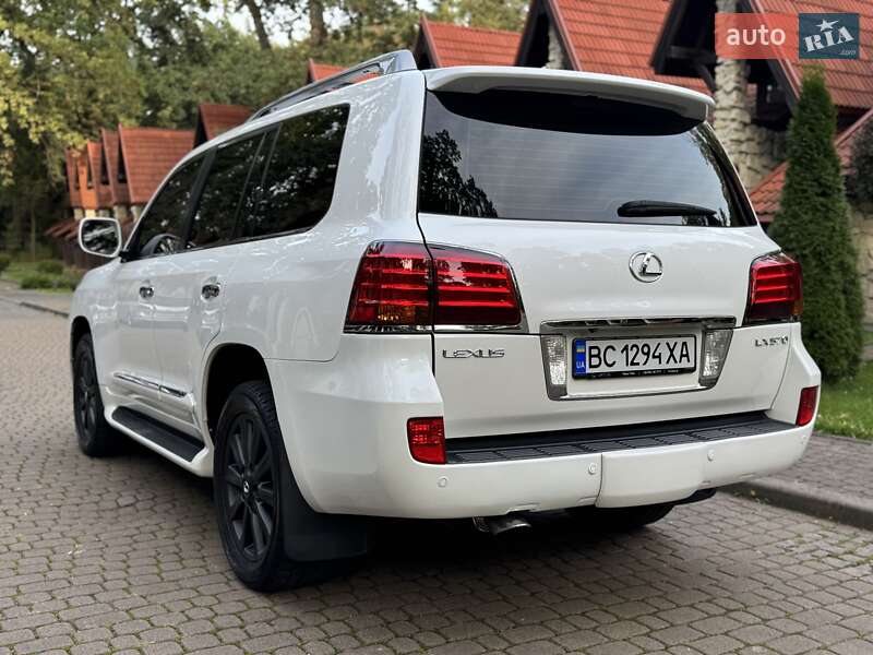 Позашляховик / Кросовер Lexus LX 2008 в Львові