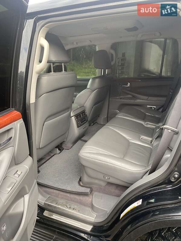 Внедорожник / Кроссовер Lexus LX 2008 в Тячеве