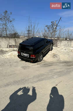 Позашляховик / Кросовер Lexus LX 2005 в 