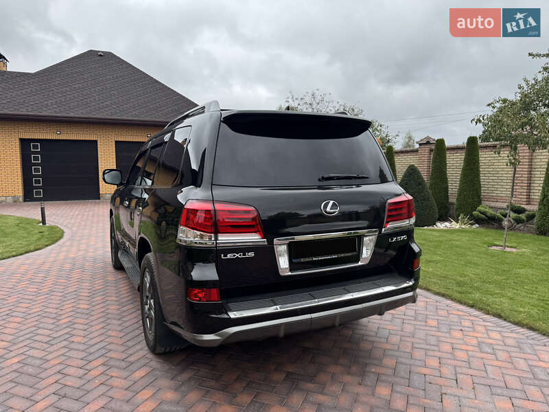 Внедорожник / Кроссовер Lexus LX 2014 в Сарнах