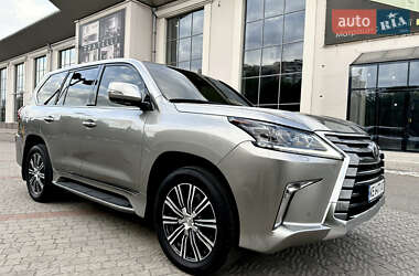 Позашляховик / Кросовер Lexus LX 2016 в Дніпрі