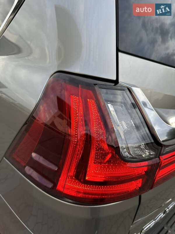 Позашляховик / Кросовер Lexus LX 2016 в Дніпрі фото 72 Позашляховик / Кросовер Lexus LX 2016 в Дніпрі