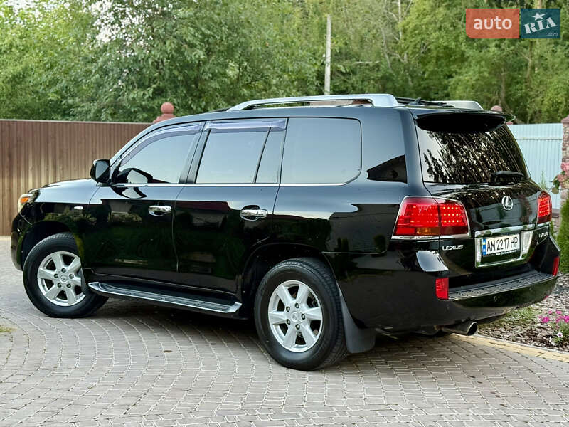 Позашляховик / Кросовер Lexus LX 2010 в Житомирі