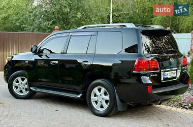 Позашляховик / Кросовер Lexus LX 2010 в 