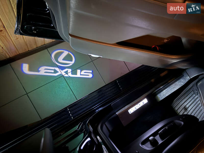 Позашляховик / Кросовер Lexus LX 2010 в Житомирі