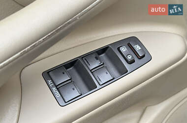 Внедорожник / Кроссовер Lexus LX 2008 в 