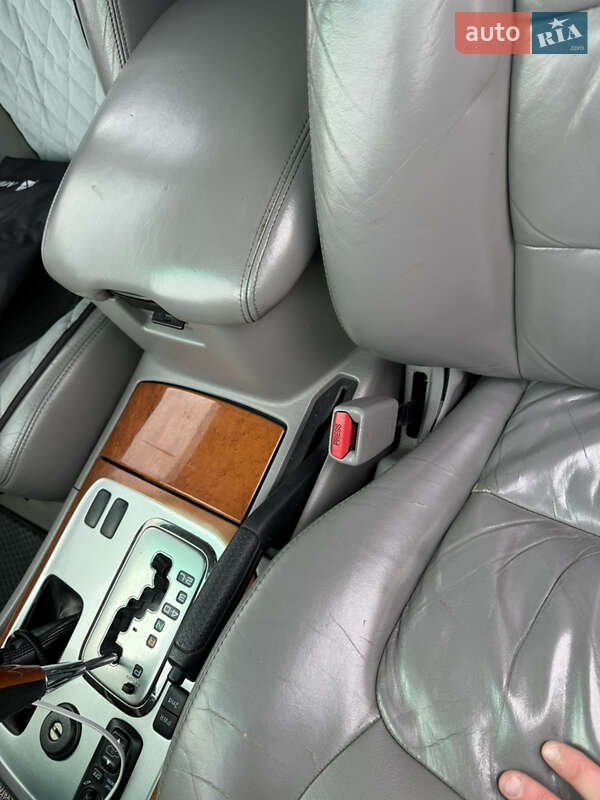 Позашляховик / Кросовер Lexus LX 2005 в Чернігові
